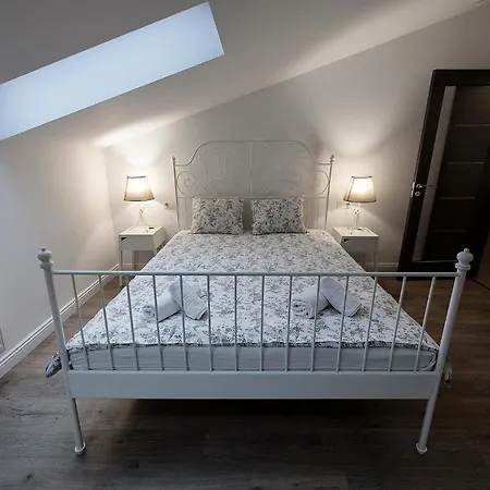 Tonitza Apartmanhotel