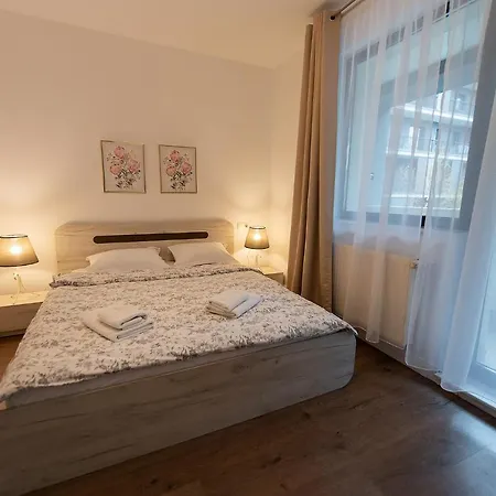 Tonitza Apartmanhotel *